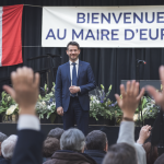 Un contexte politique local marqué par l'élection d'Olivier Falorni: Cette affaire intervient alors que Olivier Falorni a été élu maire de La Rochelle le 22 mars avec 43,66 % des voix, selon les informations reprises par la presse locale. La même source indique une pér - illustration