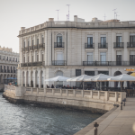Cette ville d'Espagne au bord de la mer qui rappelle Bordeaux, entre façades et art de vivre