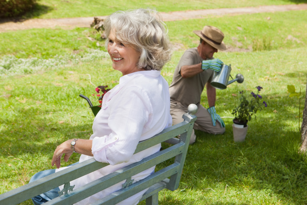 Les espaces verts, présents aussi bien en ville qu’à la campagne, invitent à la promenade et créent une ambiance apaisante Les espaces verts, présents aussi bien en ville qu’à la campagne, invitent à la promenade et créent une ambiance apaisante